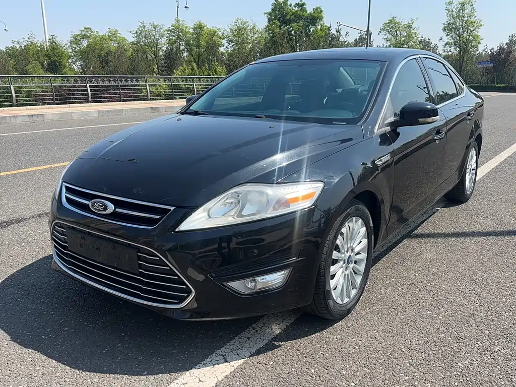 Ford Mondeo Zhisheng 2012
