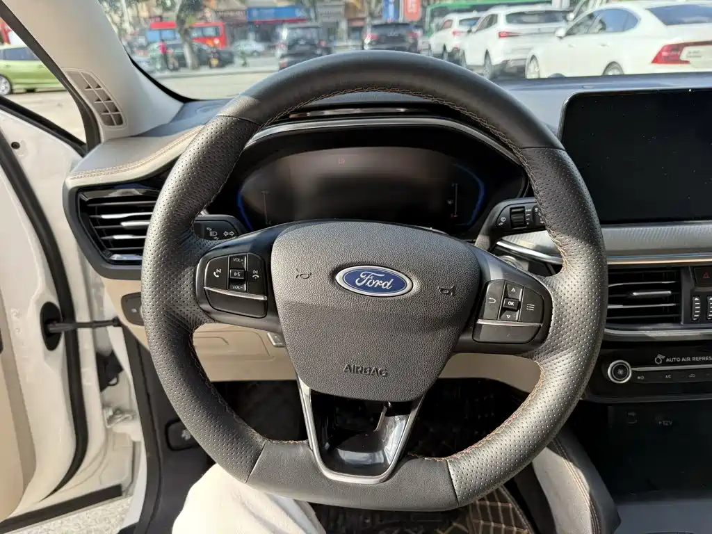 Ford Focus — миниатюра 7