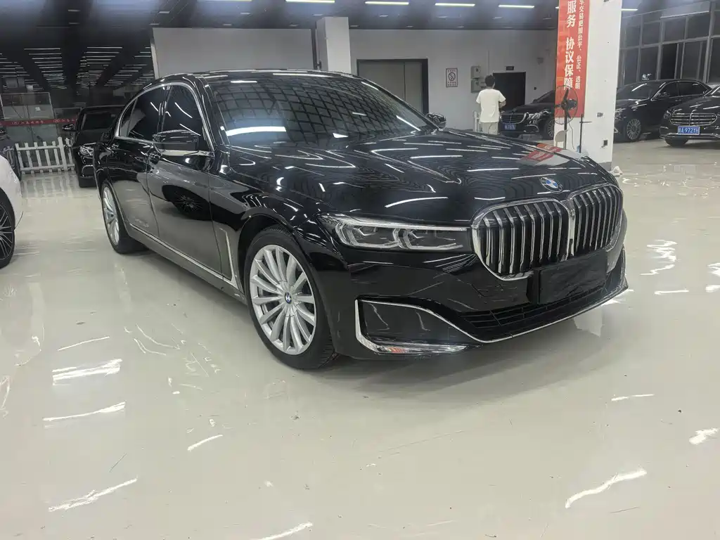 BMW 7 Series — миниатюра 3