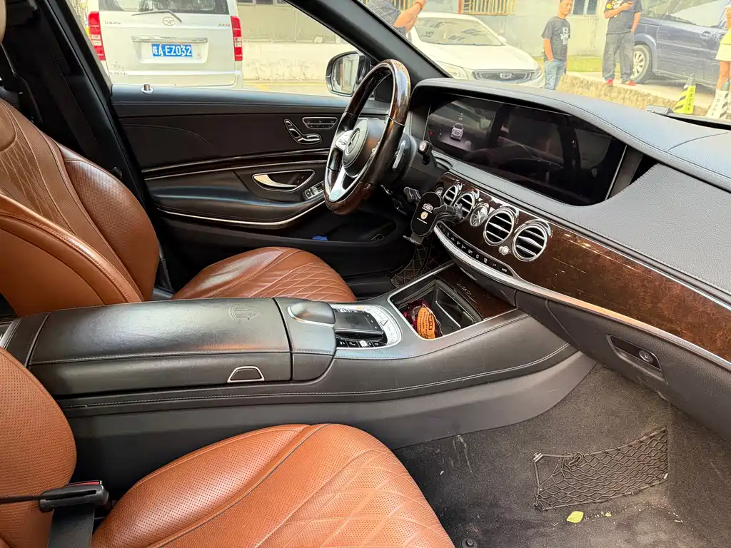 Mercedes-Benz S-Class — миниатюра 11