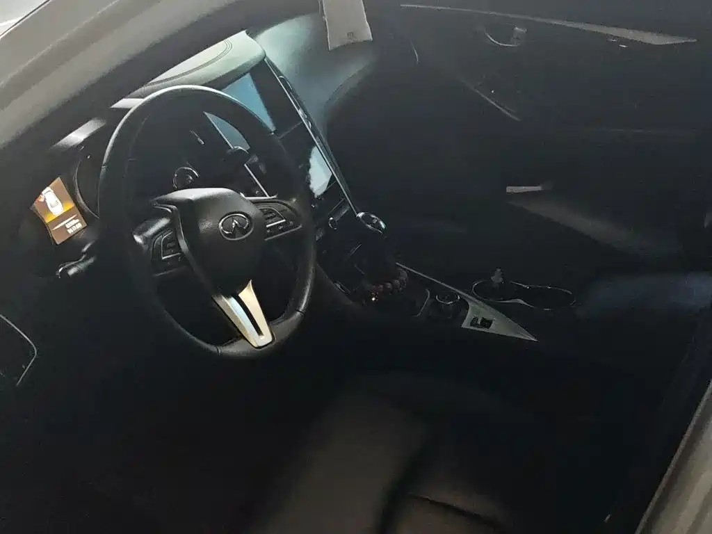 Infiniti Q50L — миниатюра 3