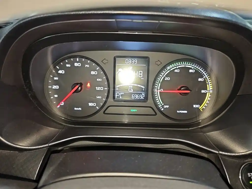 Roewe Clever — миниатюра 12
