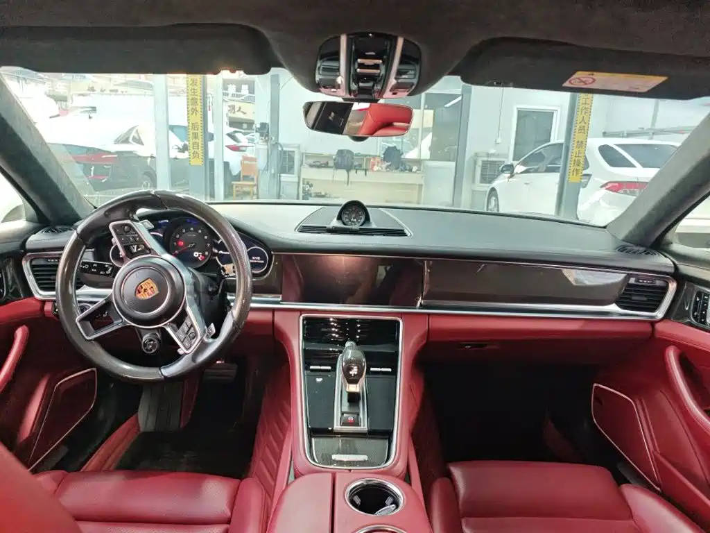 Porsche Panamera — миниатюра 3
