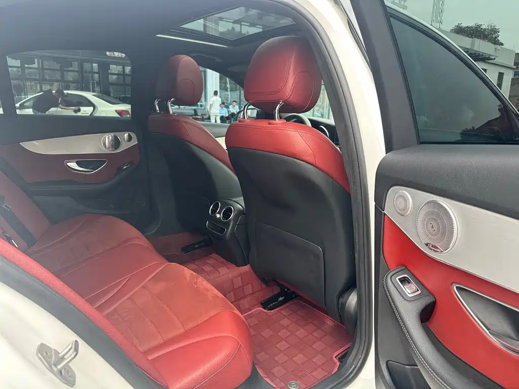 Mercedes-Benz C-Class — миниатюра 15