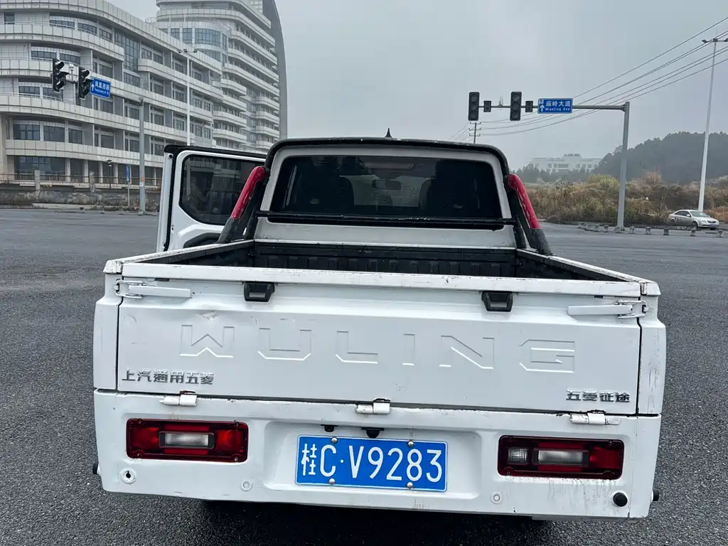 WULING WULING JOURNEY