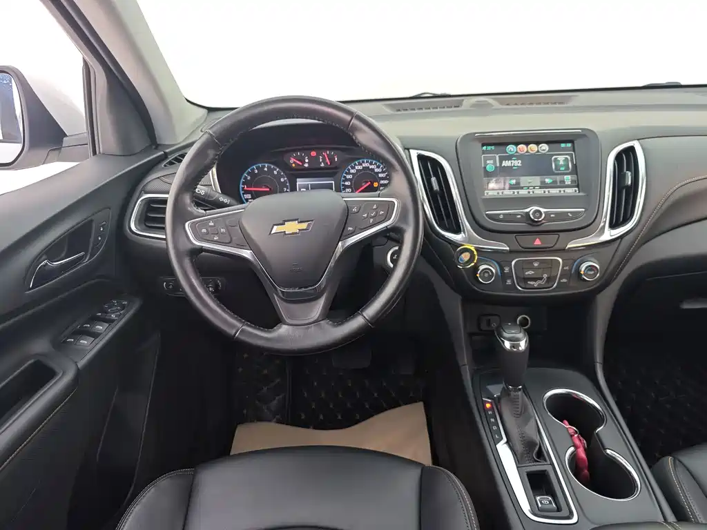 Chevrolet Equinox — миниатюра 13