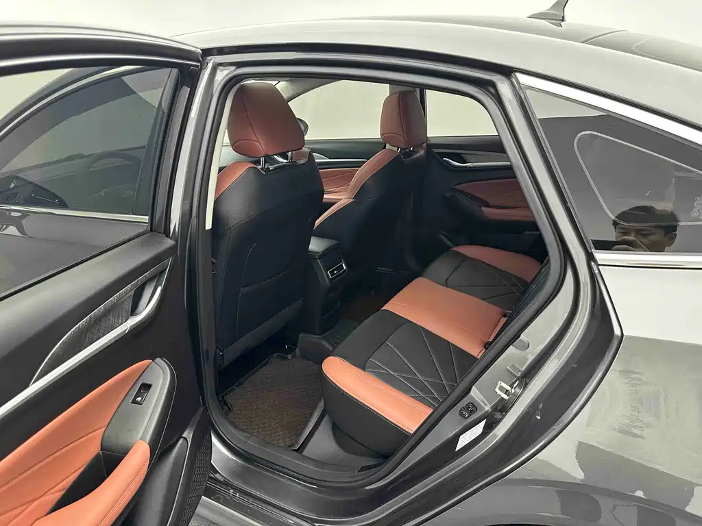 Changan Eado — миниатюра 12