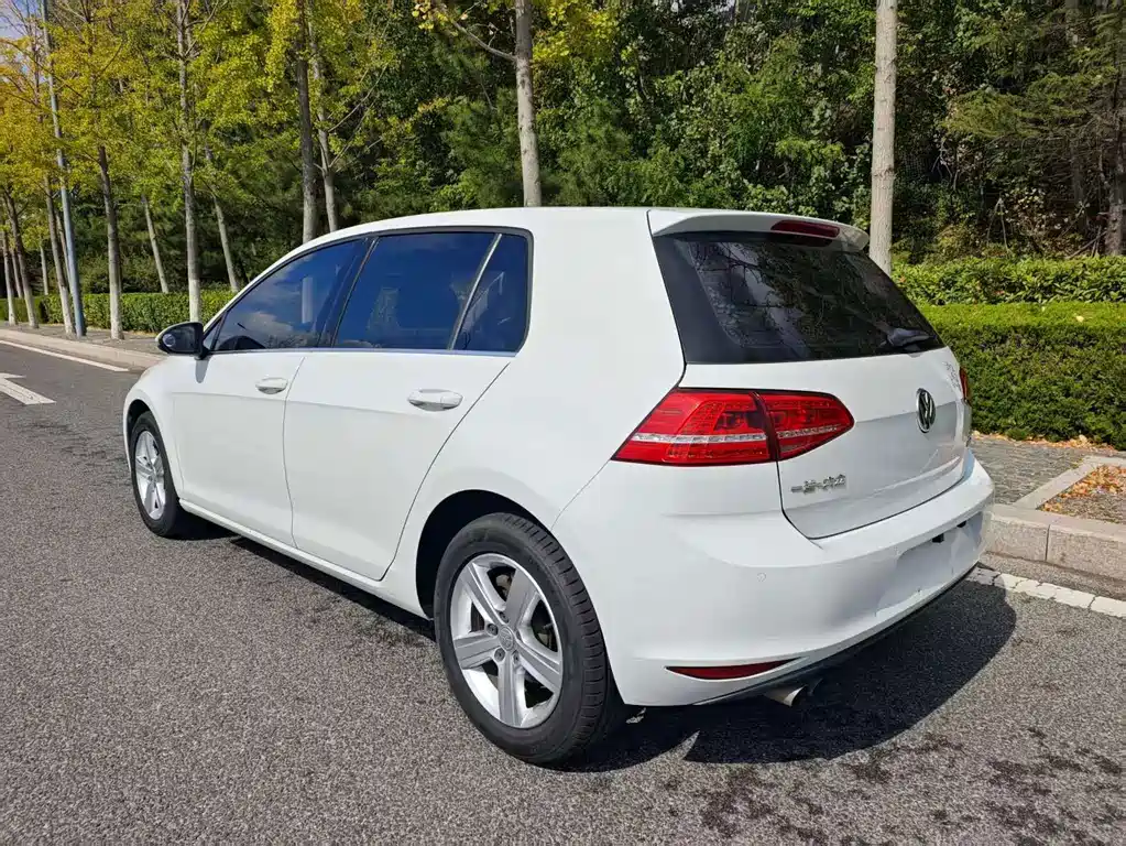 Volkswagen Golf — миниатюра 3