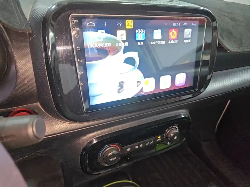 Roewe Clever — миниатюра 13