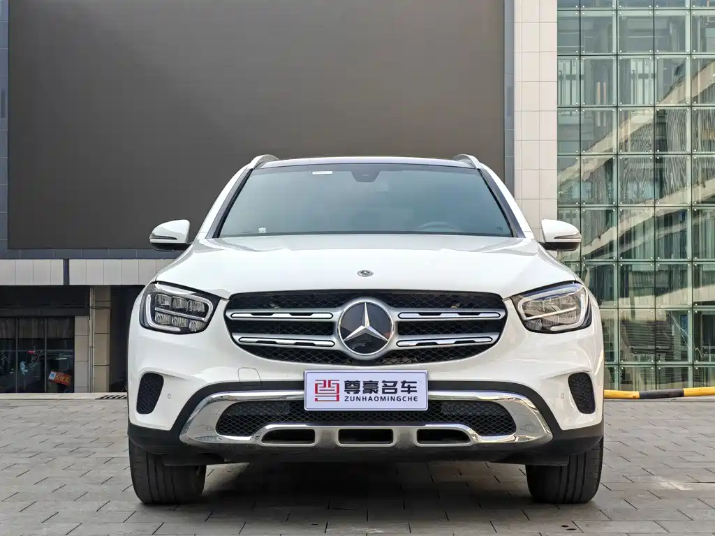 MERCEDES-BENZ GLC