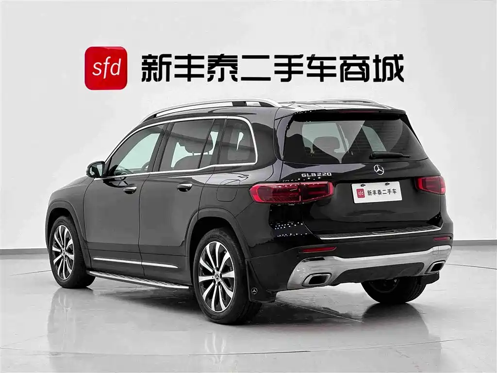 Mercedes-Benz GLB — миниатюра 6