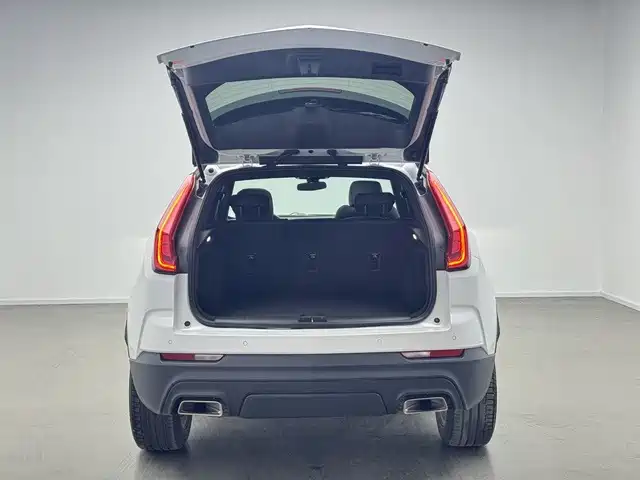 Cadillac XT4 — миниатюра 12