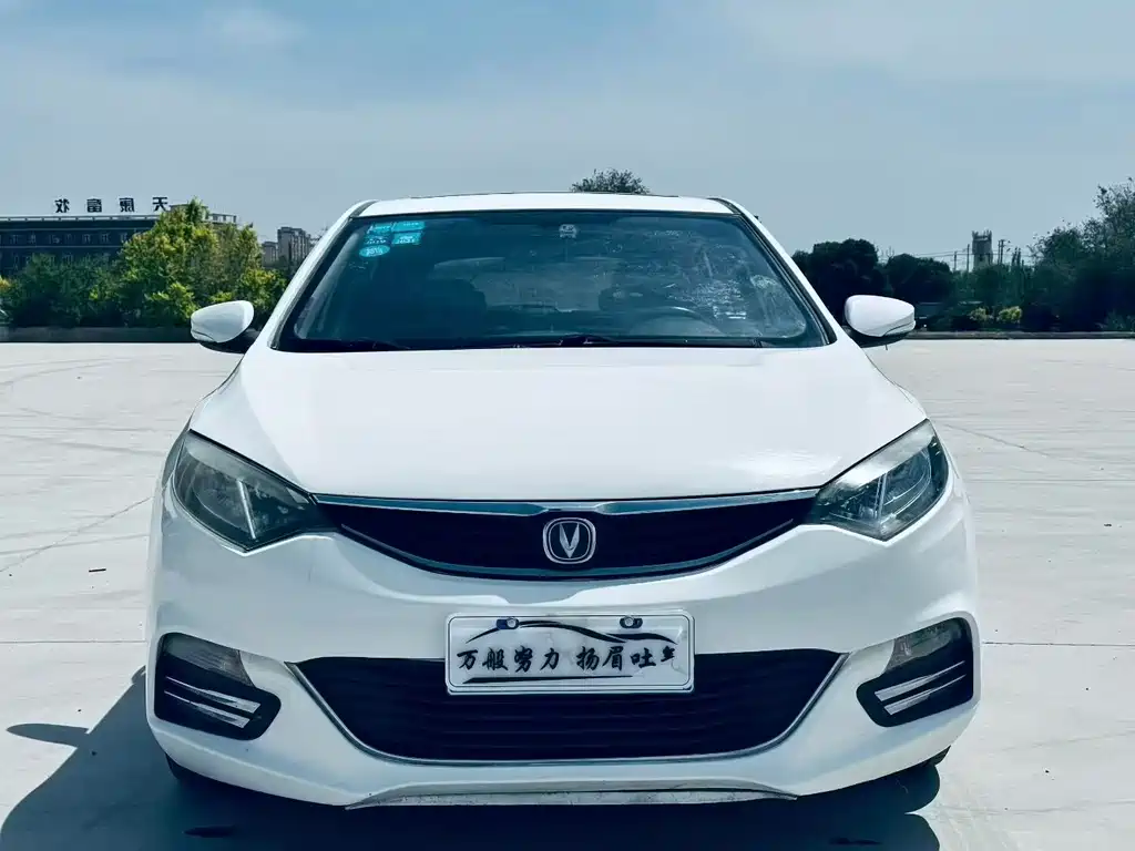 Changan Eado XT — миниатюра 2