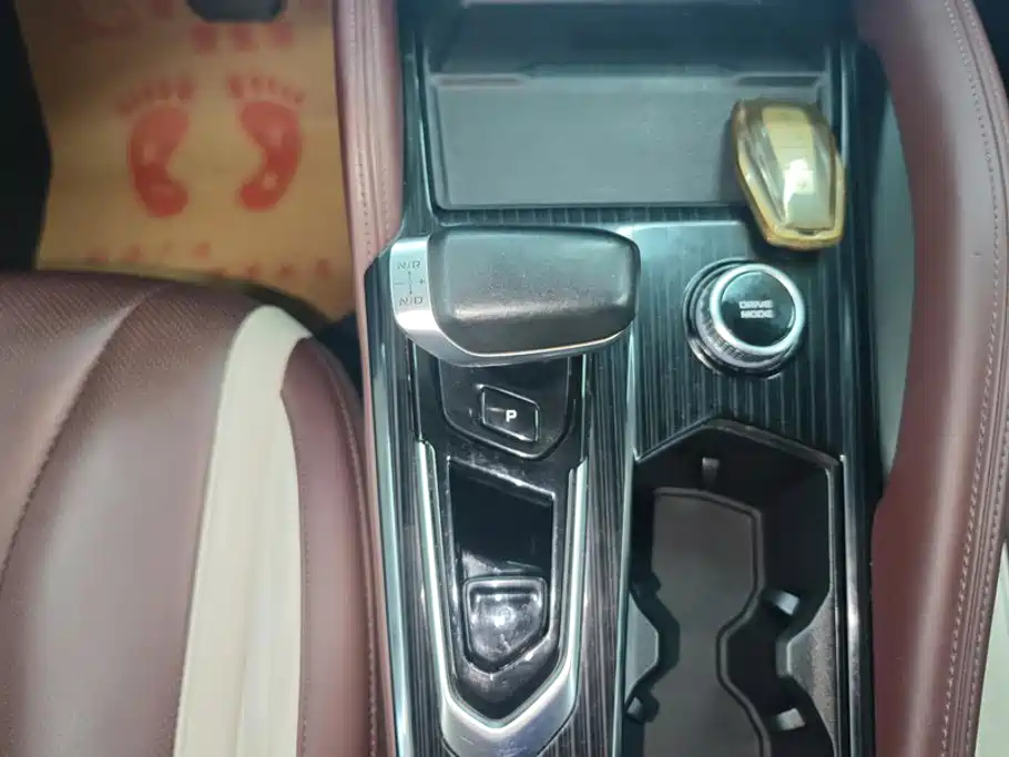 Geely Xingyue L — миниатюра 16