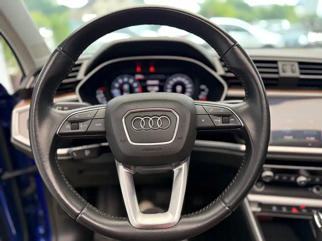 Audi Q3 — миниатюра 10