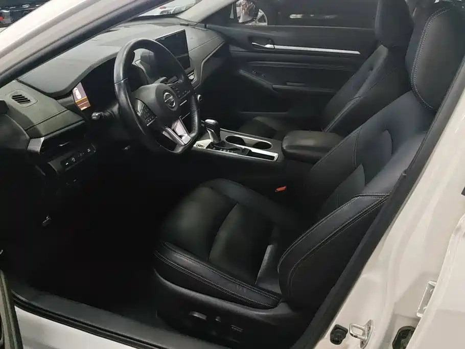 Nissan Teana — миниатюра 9