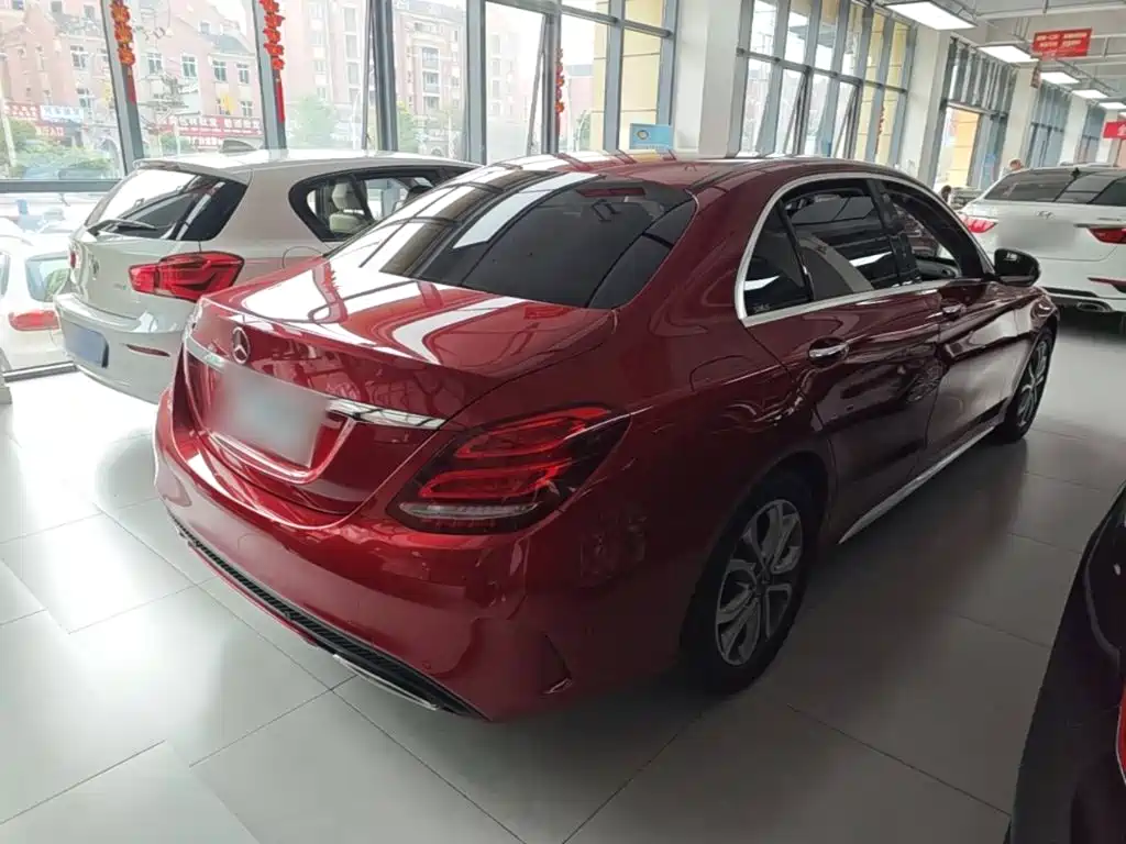 Mercedes-Benz C-Class — миниатюра 7