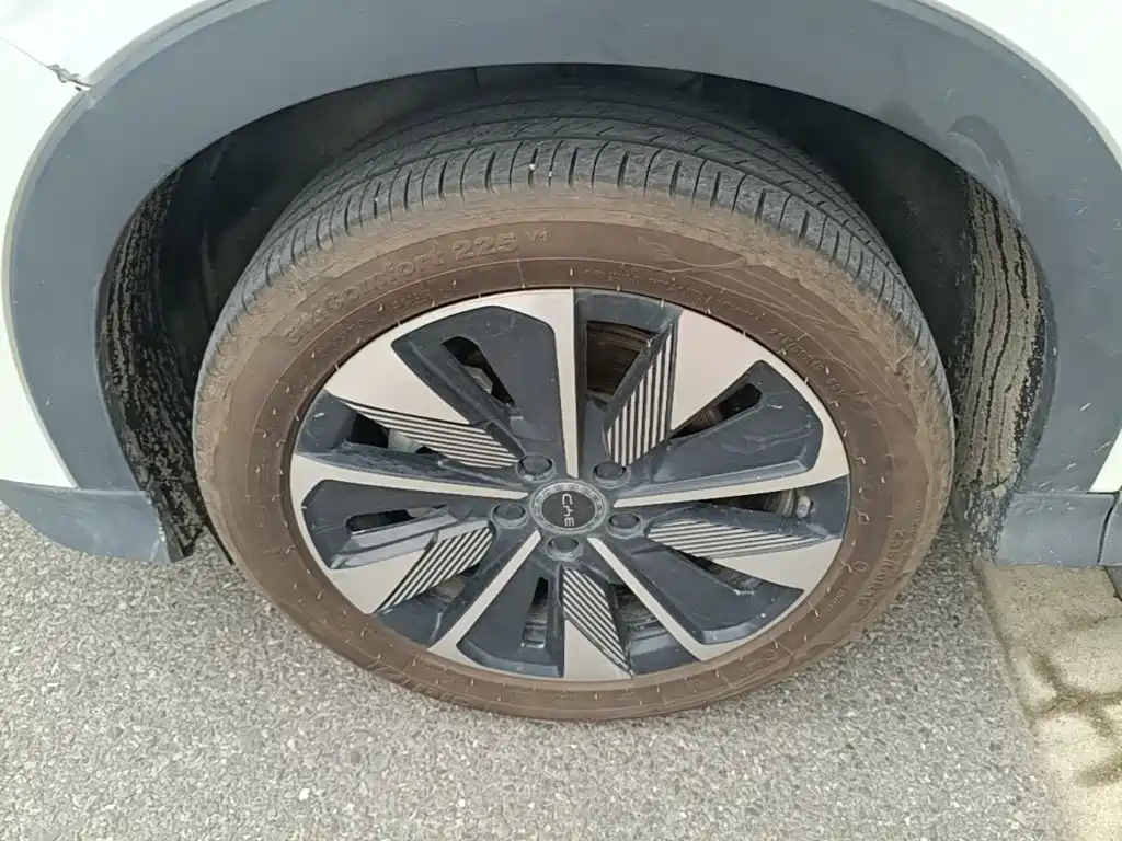 BYD PLUS New Energy — миниатюра 23