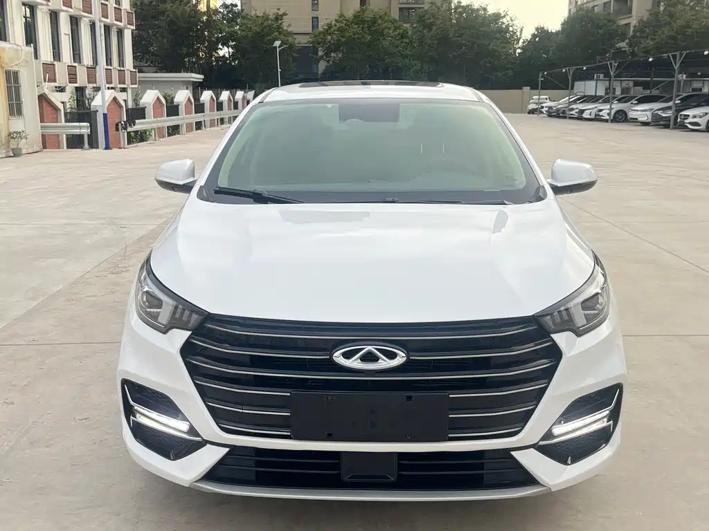 Chery Arrizo 5 PLUS — миниатюра 2