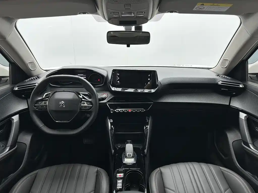 Peugeot 2008 — миниатюра 7