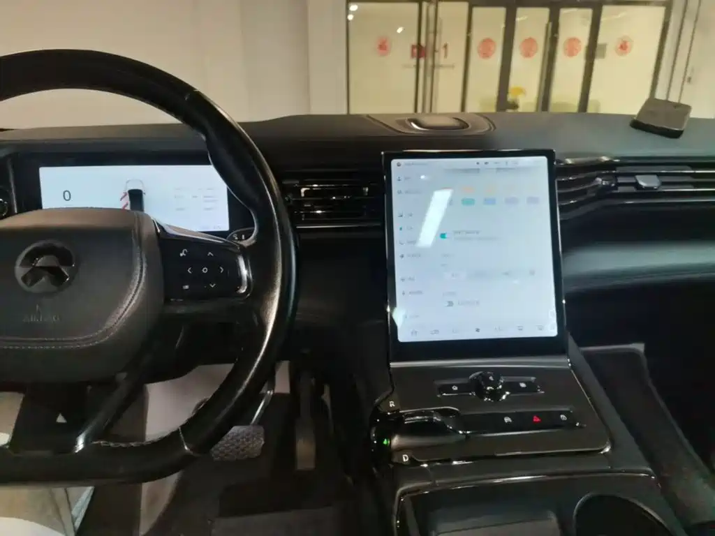 NIO ES6 — миниатюра 13