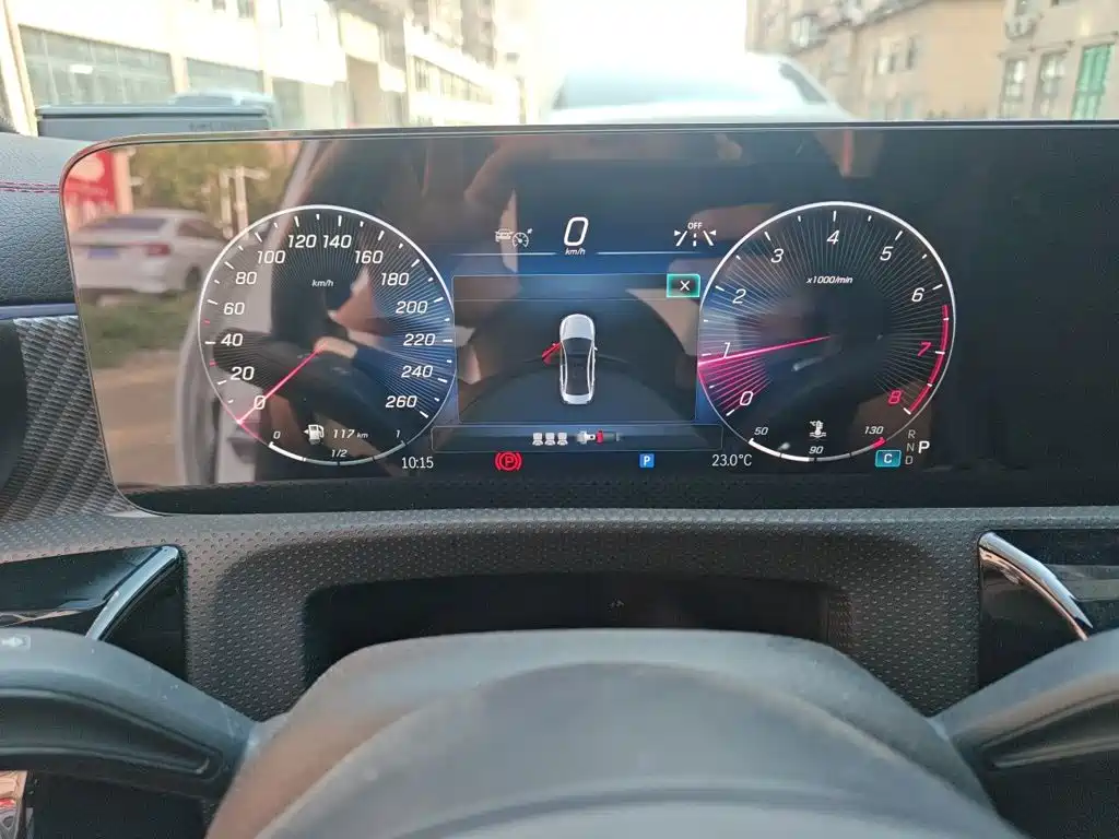 Mercedes-Benz A-Class — миниатюра 7
