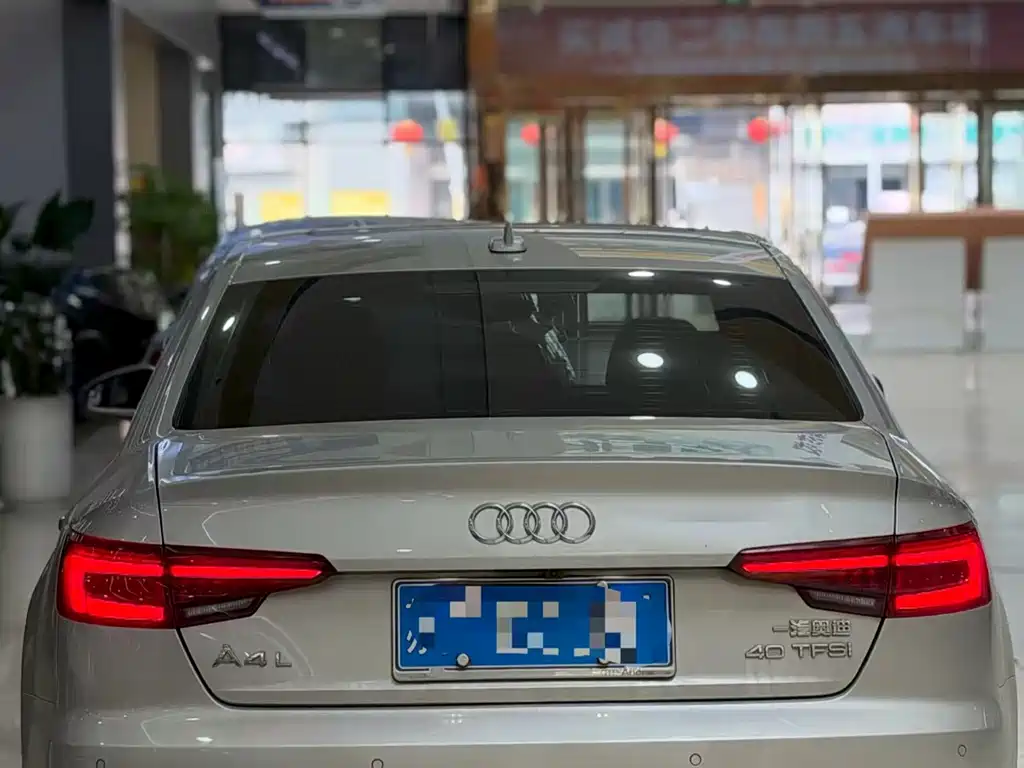 Audi A4L — миниатюра 4