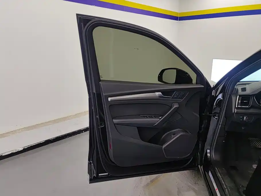 Audi Q5L Sportback — миниатюра 7
