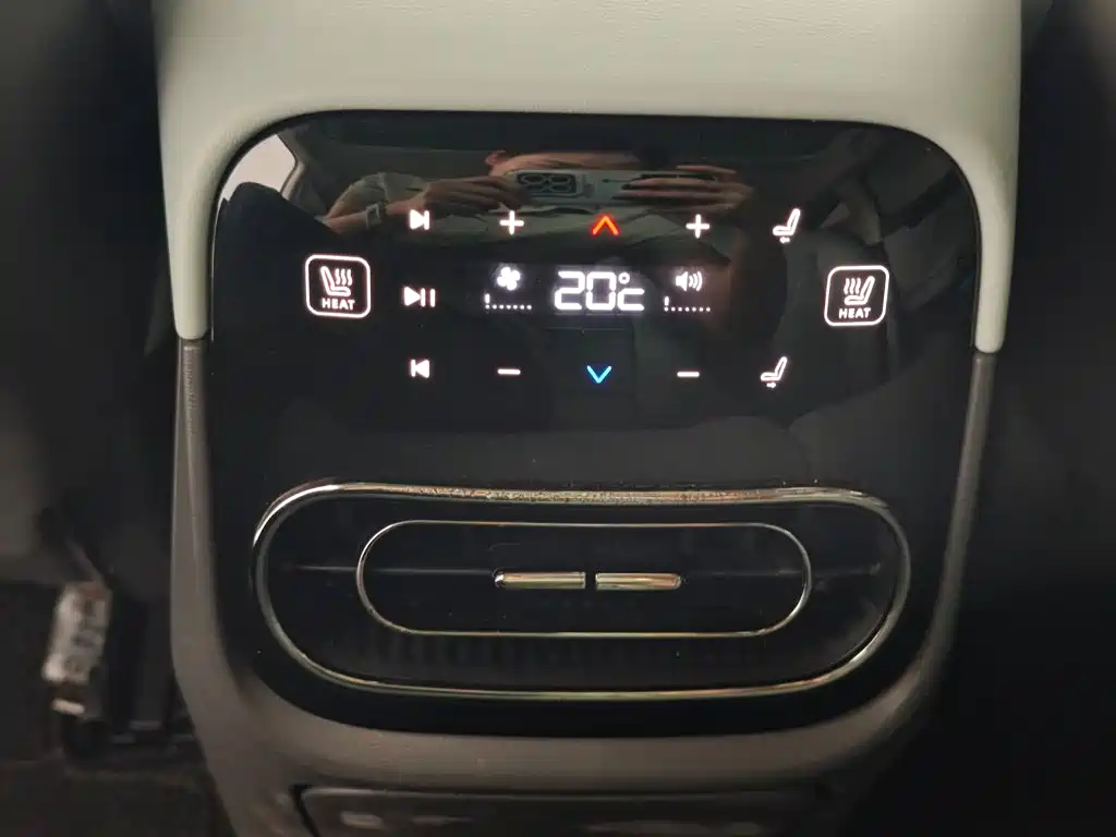 Leapmotor Leapmotor C01 — миниатюра 17