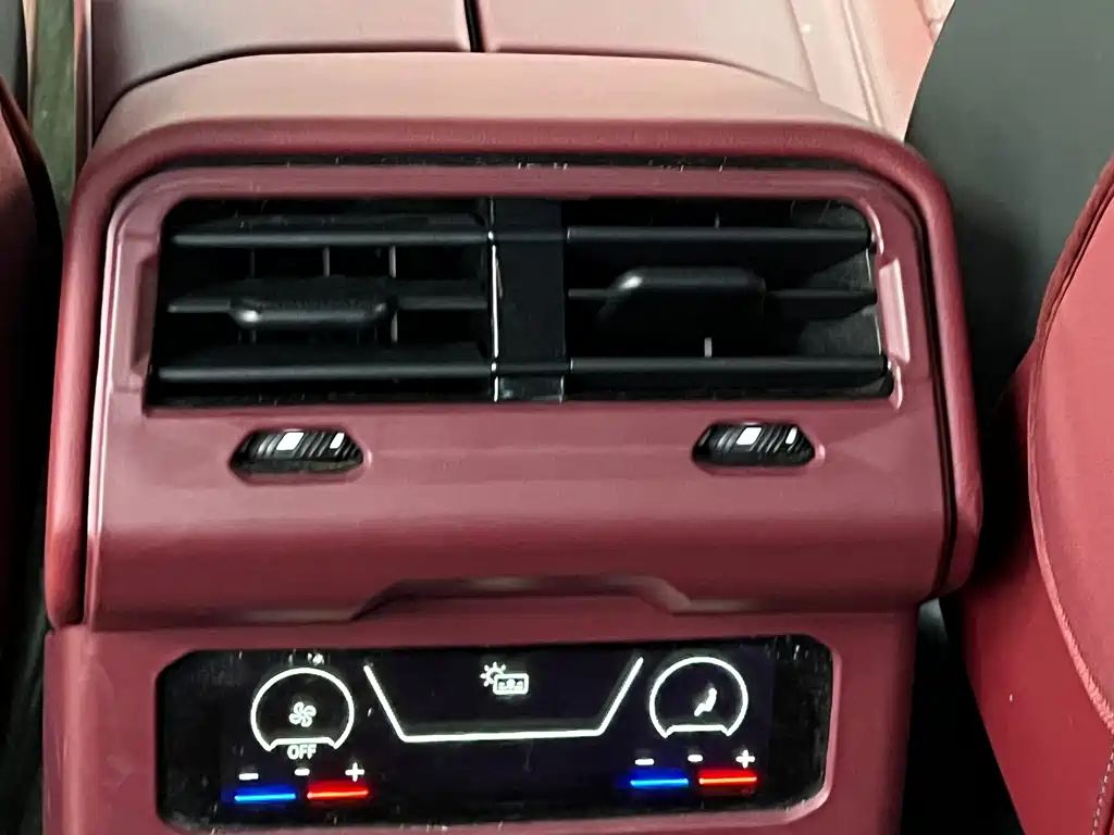 BMW 5 Series — миниатюра 15