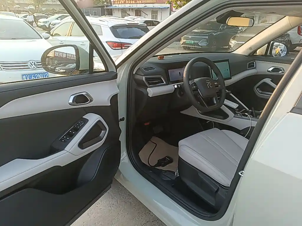BYD Yuan UP — миниатюра 16