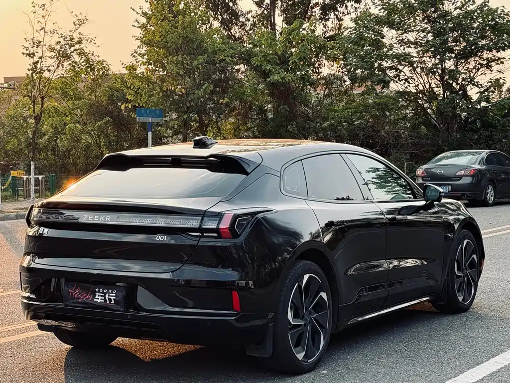 ZEEKR EXTREME KRYPTON 001