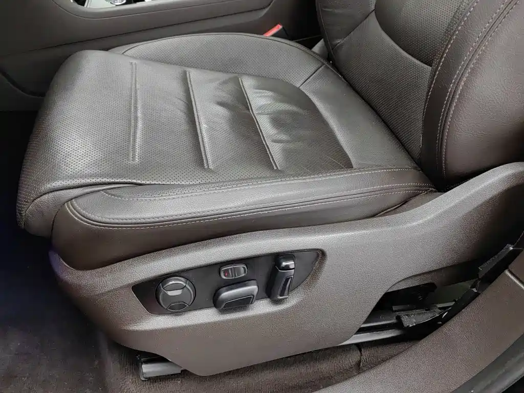 Volkswagen Touareg — миниатюра 20