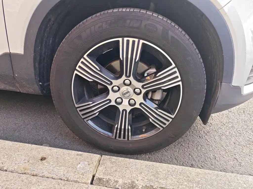 Volvo XC40 — миниатюра 24