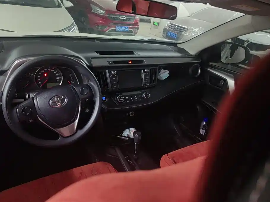 TOYOTA RAV4 RONGFANG