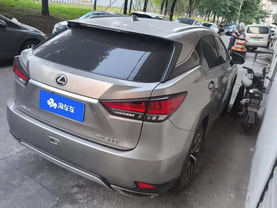 Lexus RX — миниатюра 3