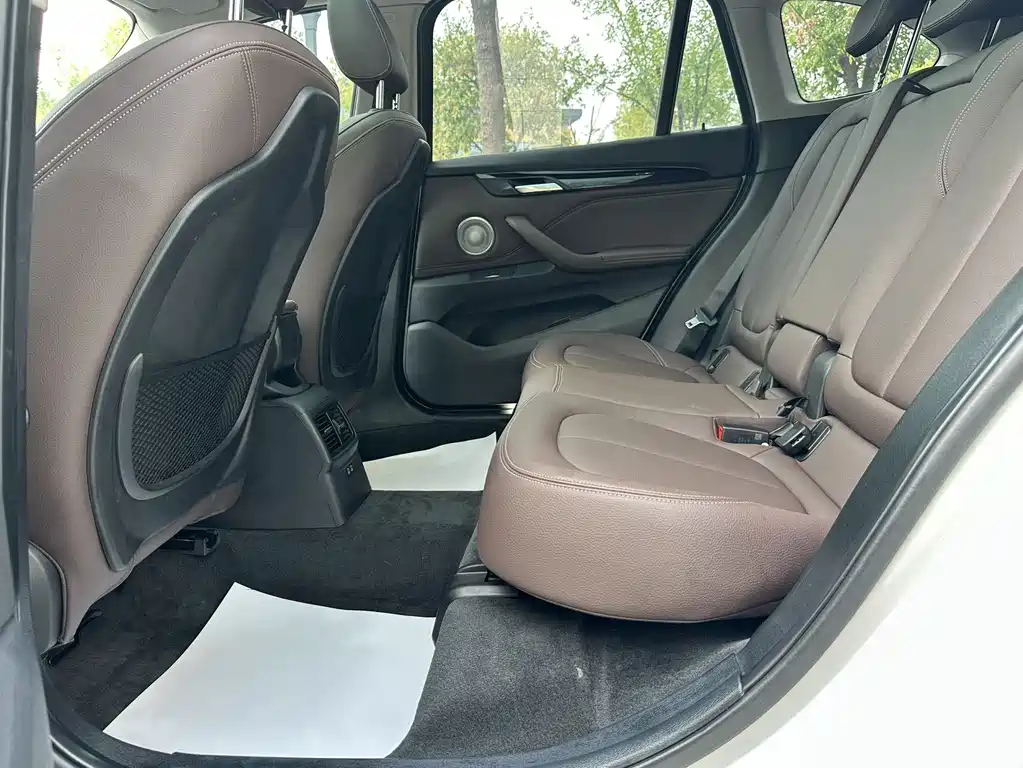 BMW X1 — миниатюра 15