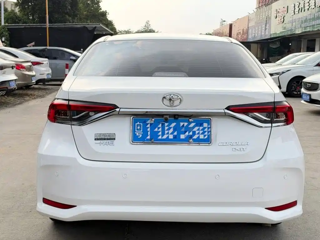 Toyota Corolla — миниатюра 5