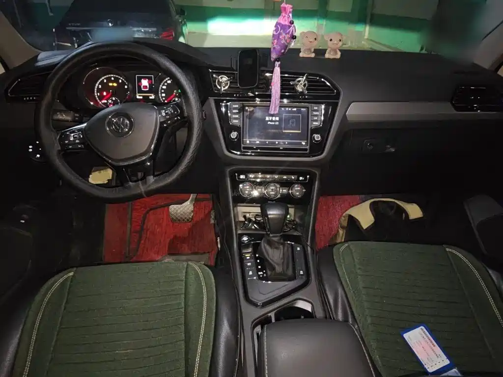 Volkswagen Tiguan L — миниатюра 10