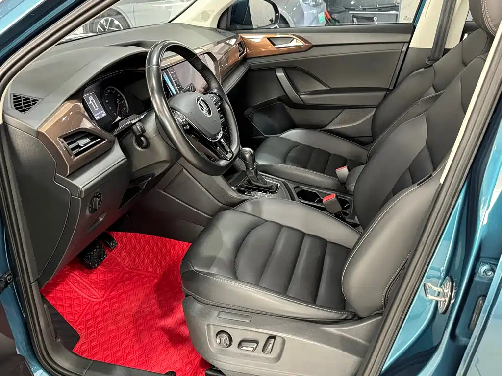 Volkswagen Tharu — миниатюра 5
