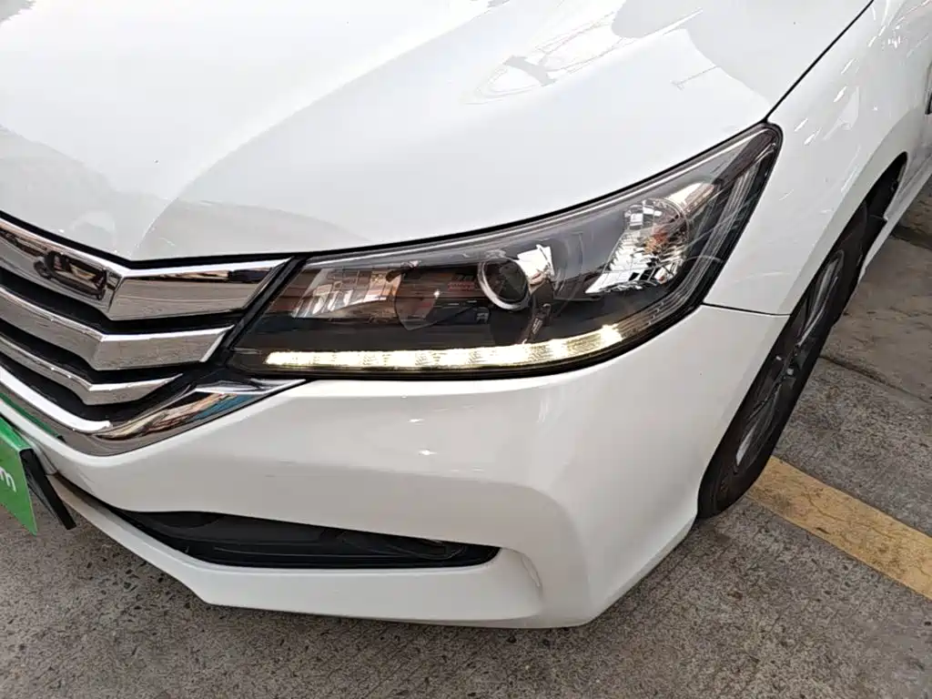 Honda Accord — миниатюра 24