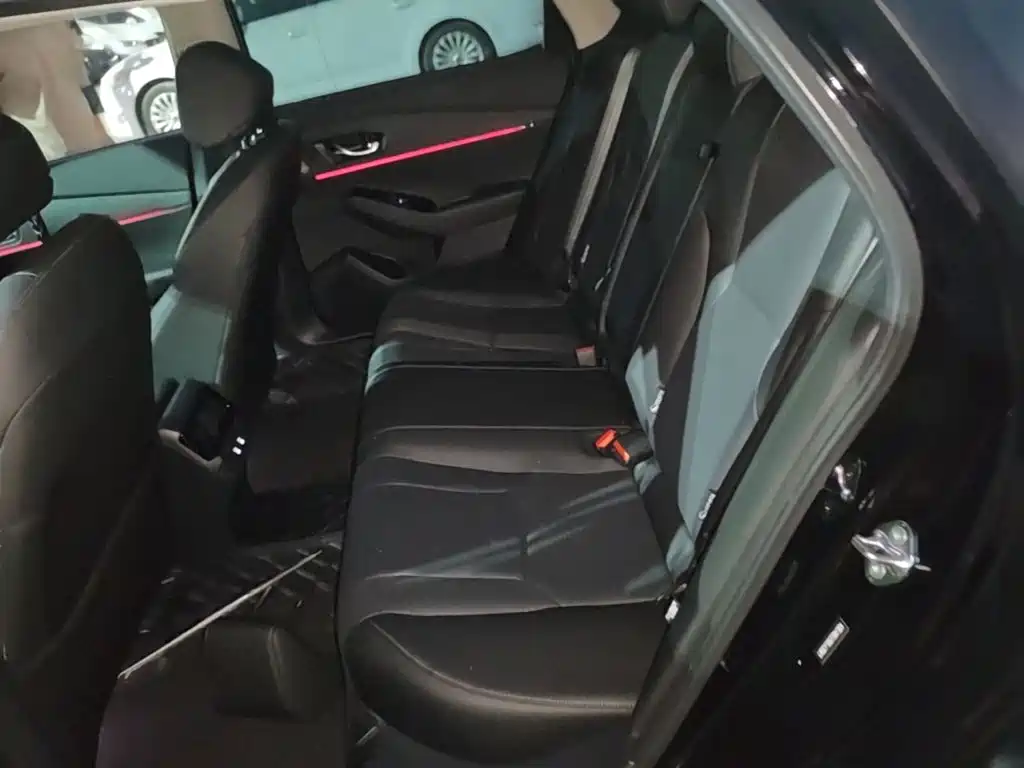 Honda Accord — миниатюра 17