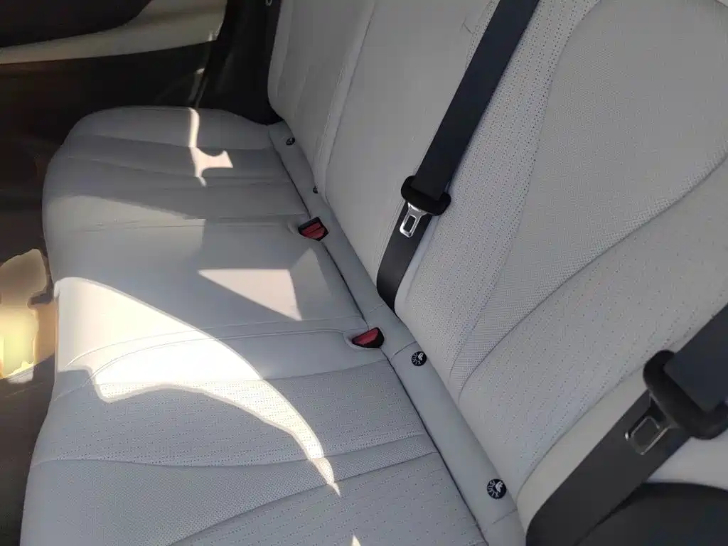 BYD Seal 05 DM-i — миниатюра 13