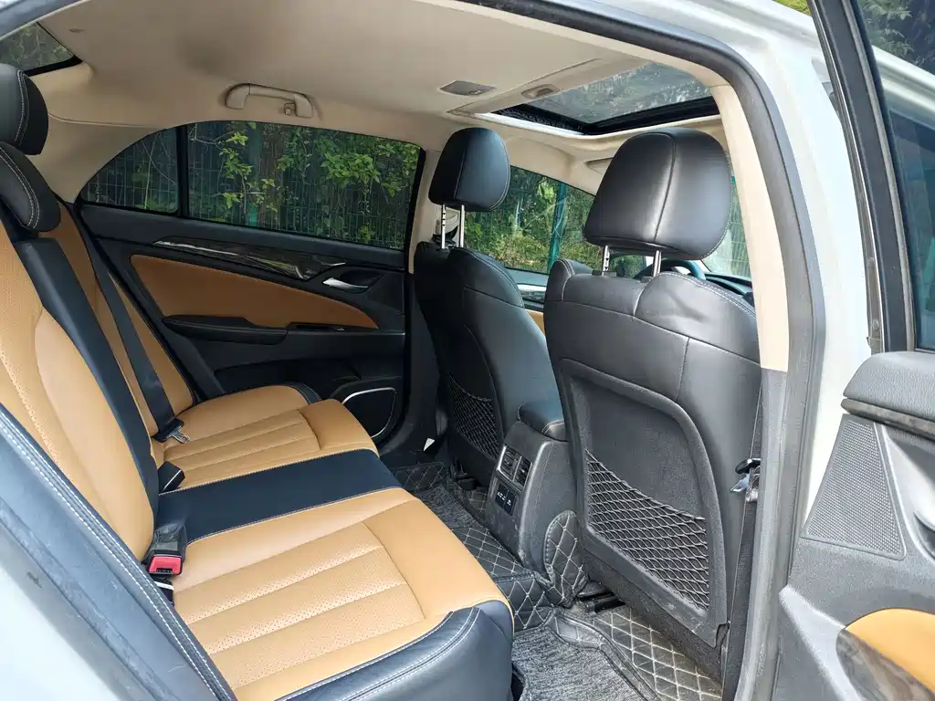 BYD Qin NEV — миниатюра 14