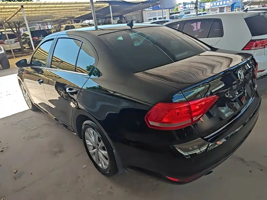Volkswagen Lavida — миниатюра 5