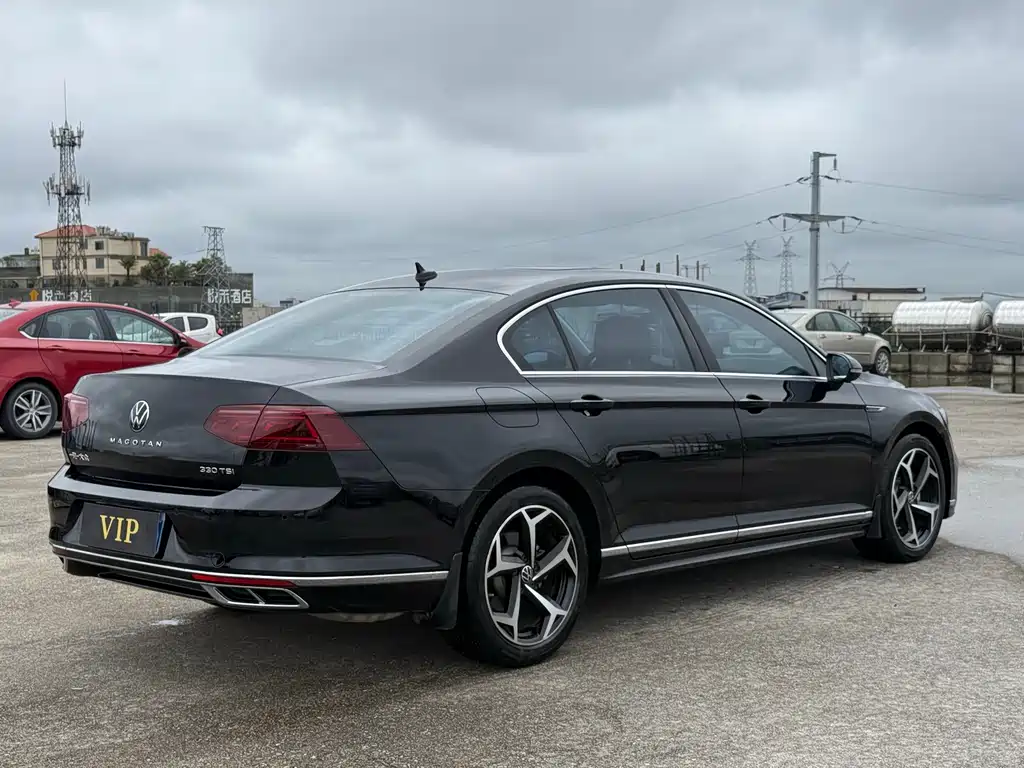 Volkswagen Magotan 2023 200 330TSI DSG Luxury