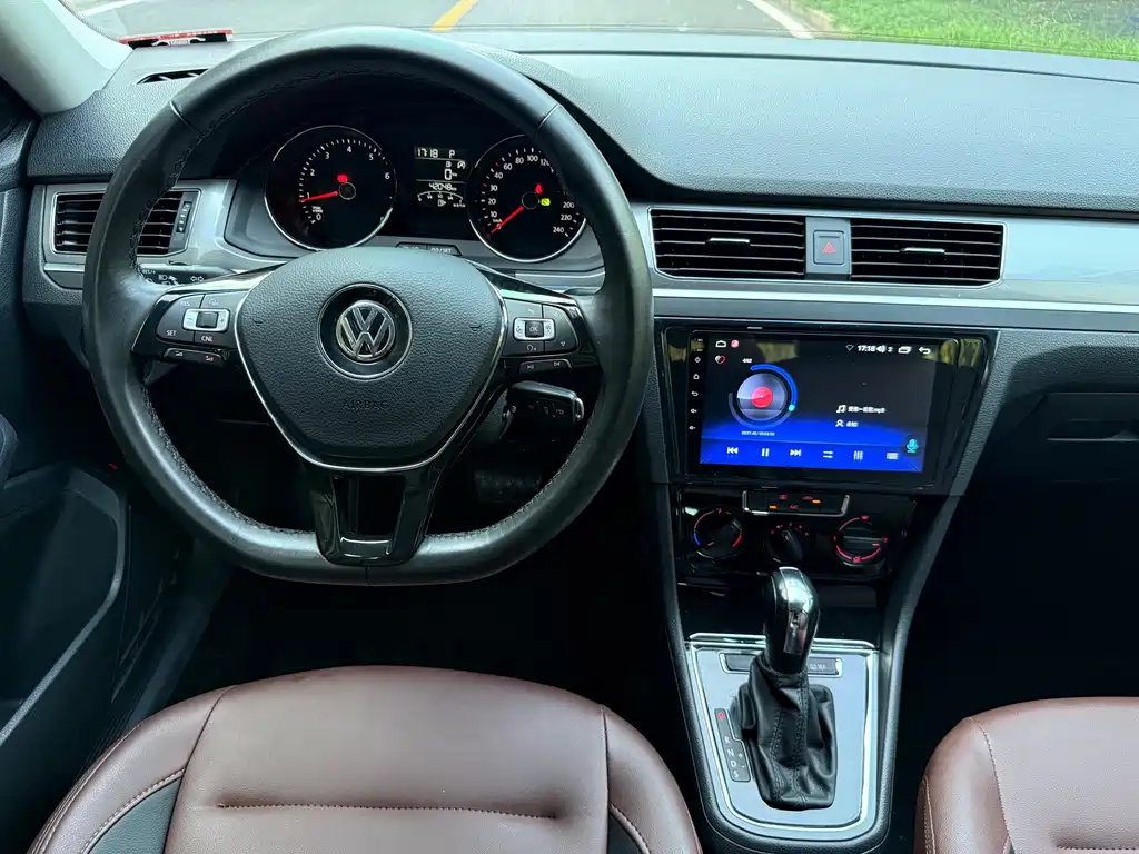 Volkswagen Bora — миниатюра 12