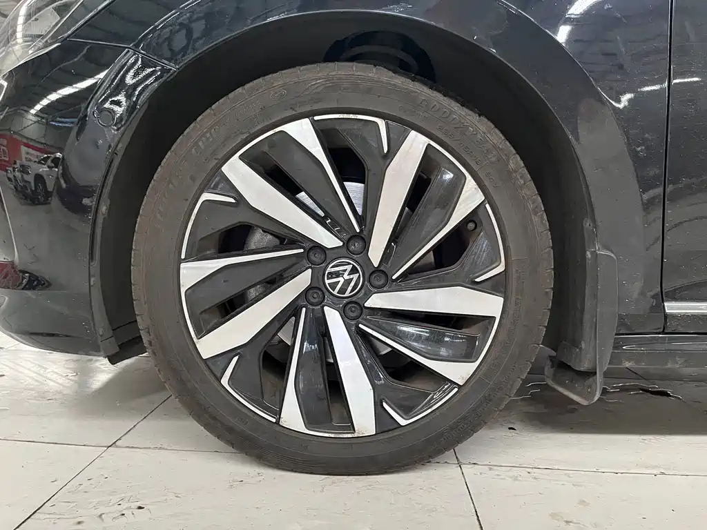 Volkswagen Passat — миниатюра 13