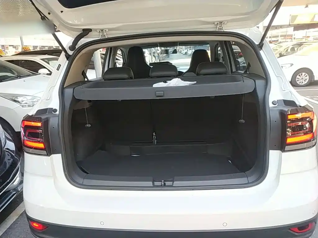 Volkswagen T-Cross — миниатюра 19