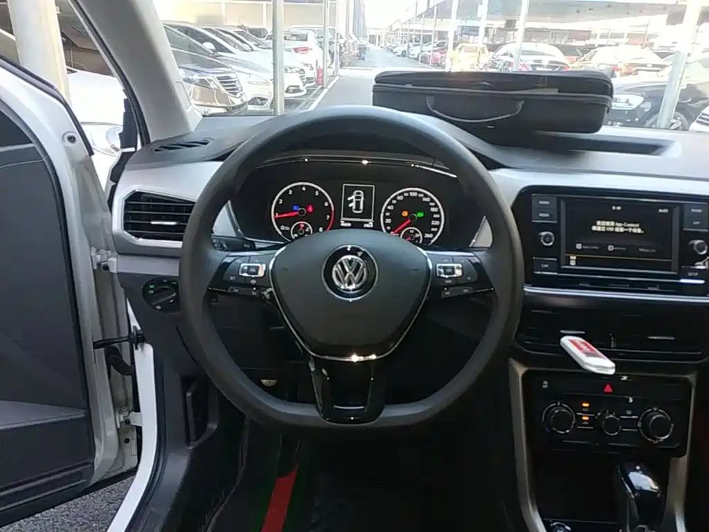 Volkswagen T-Cross — миниатюра 11